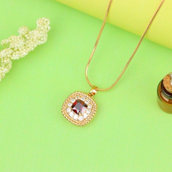 "Vintage Style Red Cushion Pendant with Crystal Halo Accents, XPPT1663 - Picture 12 of 13